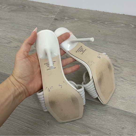 Steve Madden applaud white beaded heels sandals - Picture 9 of 9